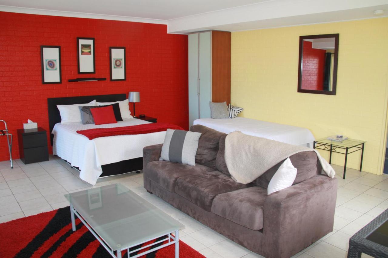 سالاماندر باي Salamander Beach Accommodation - Adults Only الغرفة الصورة